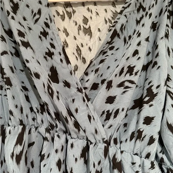 SHEIN Blue and Black Patterned Blouse - Picture 2 of 4